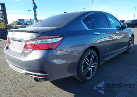 2017 Honda Accord Touring V6 from USA, damaged, VIN 1HGCR3F9XHA038546